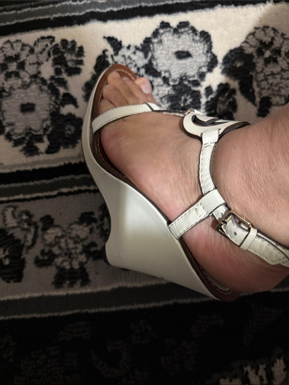 Auth Gucci GG Sandals - Picture 7 of 9